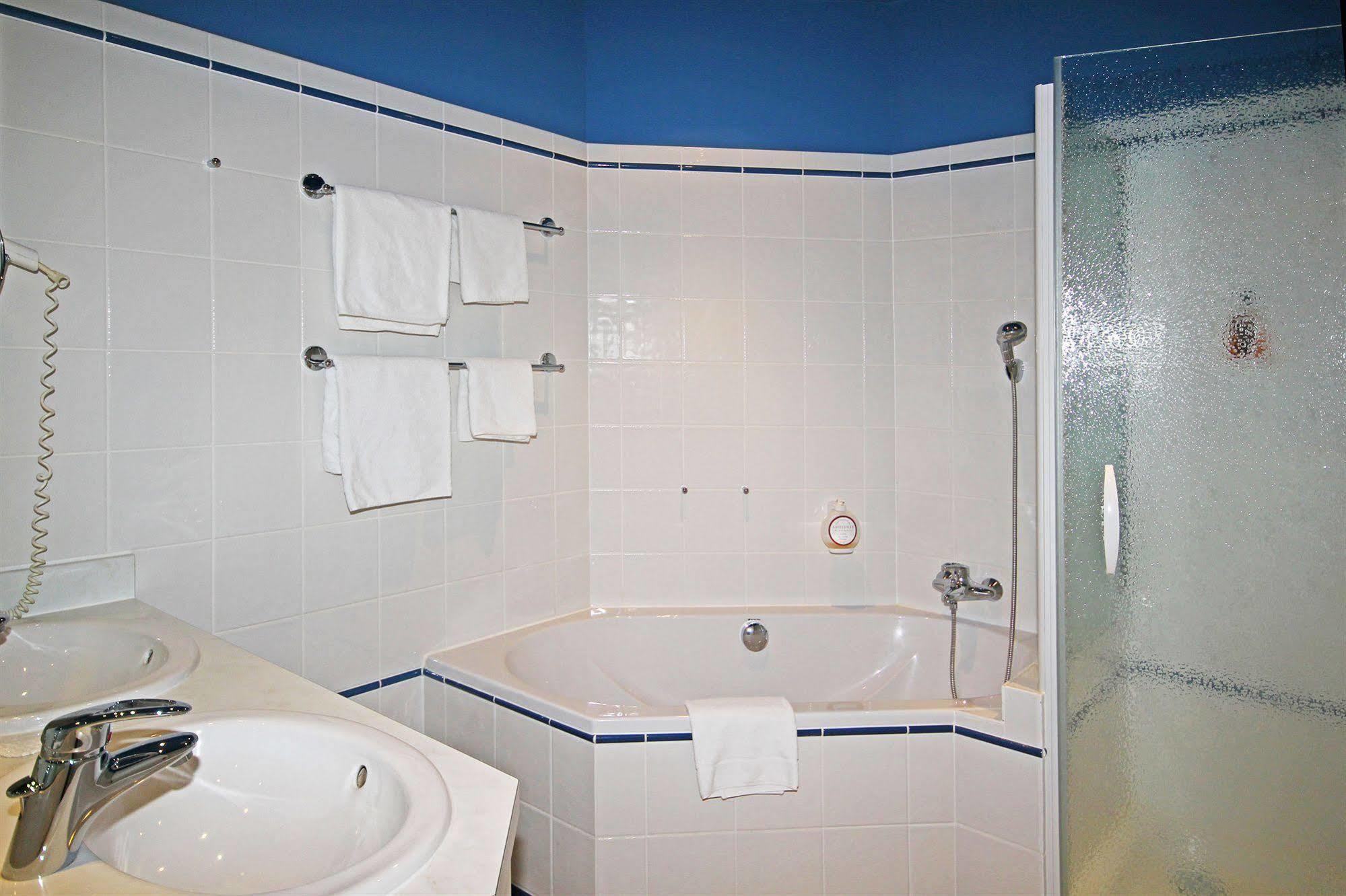 Schloßhotel Althörnitz 3*